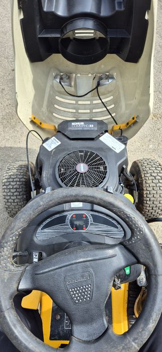 Tractoras gazon CubCadet 23cp
