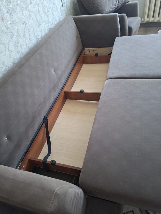 Диван и два кресла