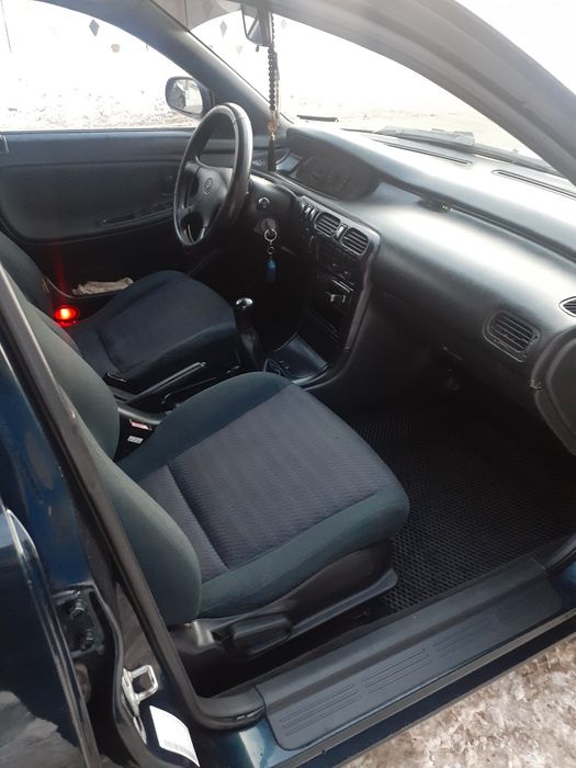 Продам машину мазда 626 кронус