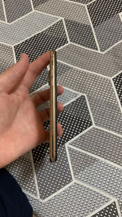 Iphone xs 100$ a