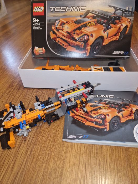 LEGO Technic - Chevrolet Corvette ZR1 42093, 579 piese