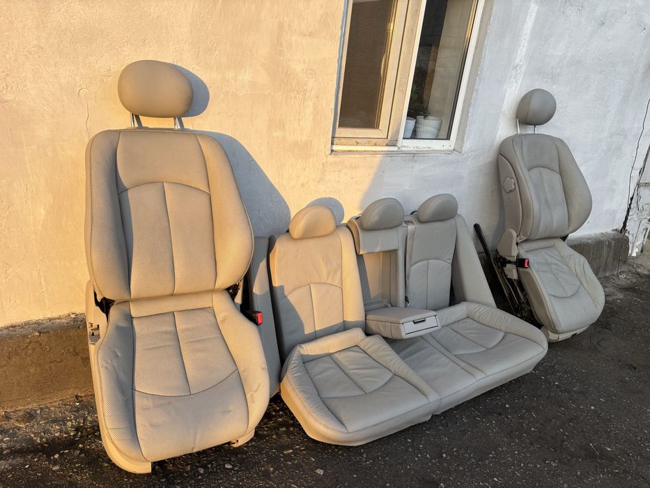 Сиденья на мерседес 211 кожанные