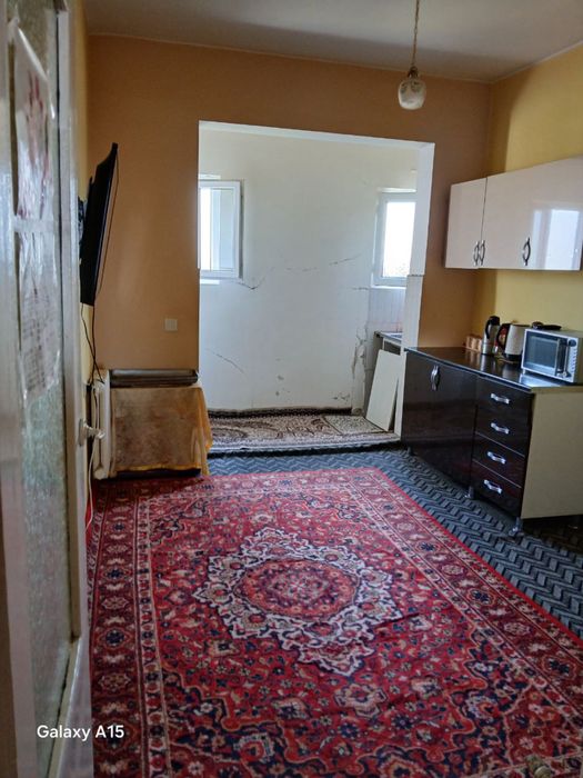 Тинчлик метрода уй сотилади