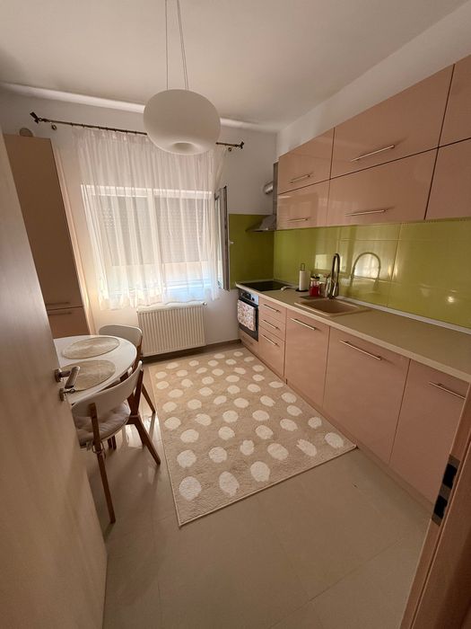 Apartament de închiriat