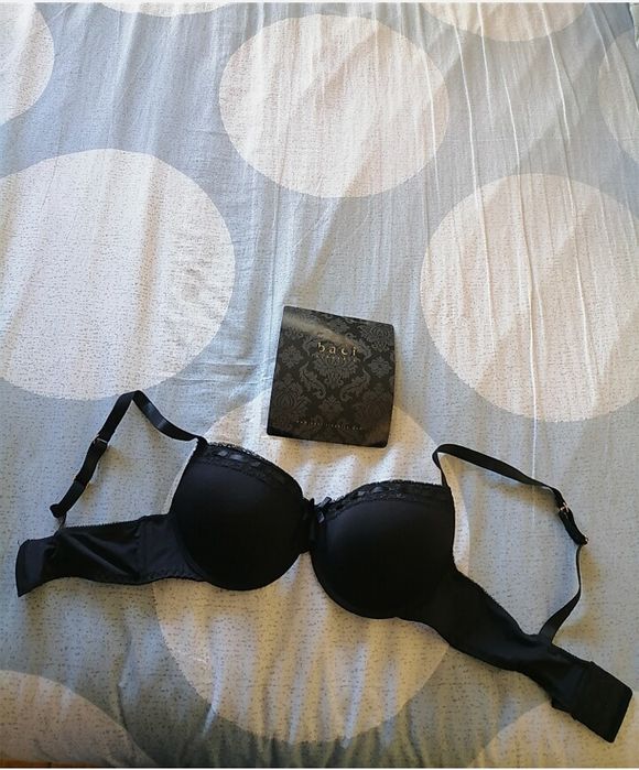 Дамски сутиен 38 D, неизползван, чисто нов