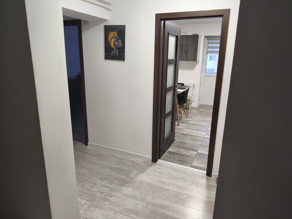 Ap.4 Cam. 1 Mai - Ciuperca , Decomandat 86 Mp,Renovat Total Centrala