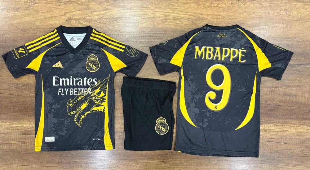 Футболни тениски