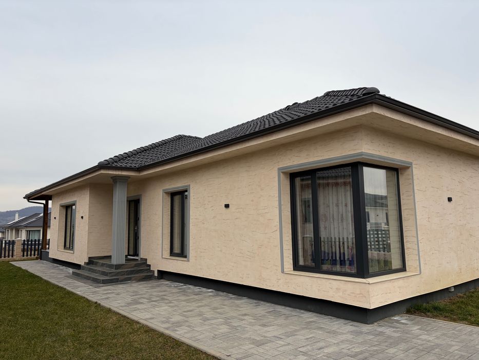 Casa de vânzare 120 m2 complet mobilată în unirea lângă aerodrom