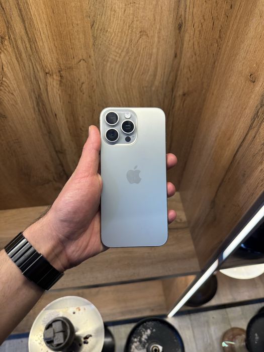 Iphone 15pro max sim karta