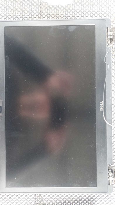 17 '' UHD 4k дисплей от dell 7740