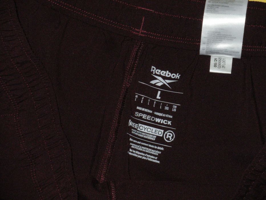 REEBOK оригинални тънки шорти L