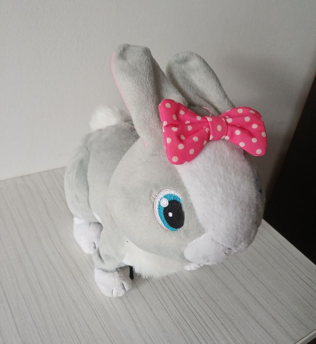 Интерактивно зайче Бетси