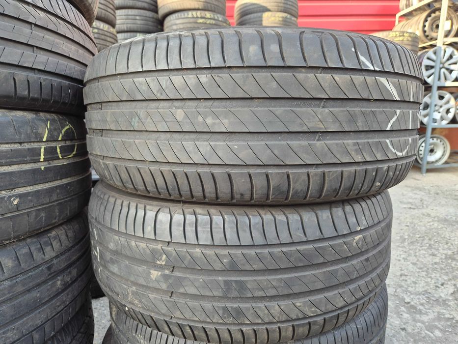 2 Anvelope de VARA - 235/55/17 - Michelin - Stare F BUNA - DOT 2021 !