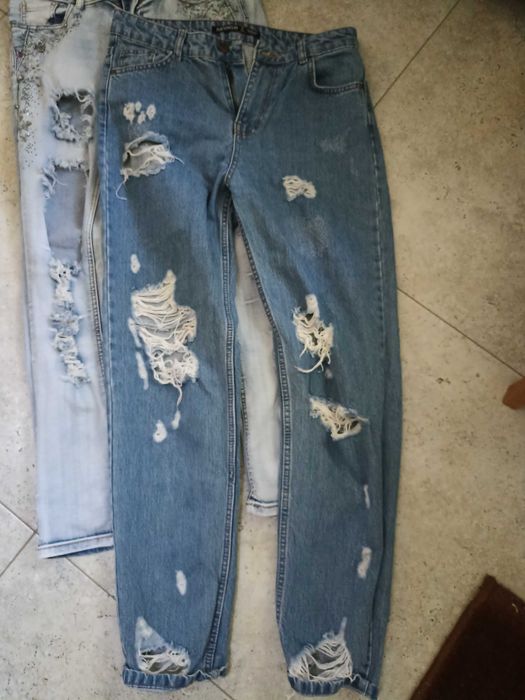 Blugi diferite mărimi ,în stare foarte bună