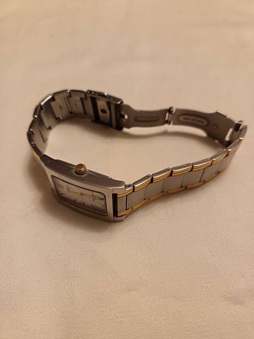 Часовник   CASIO  BEM-100