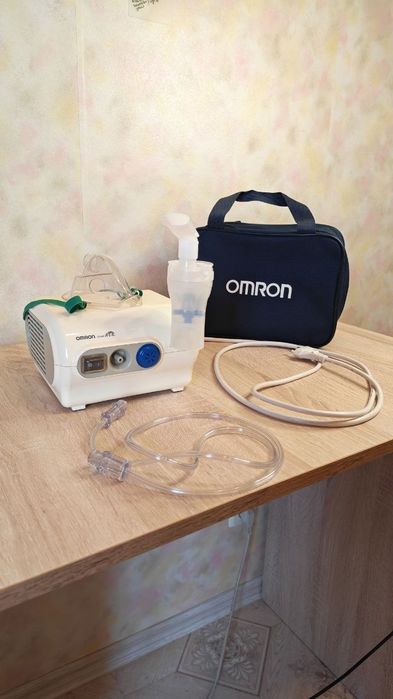 Ингалятор omron компрессионный для всех возрастов бу