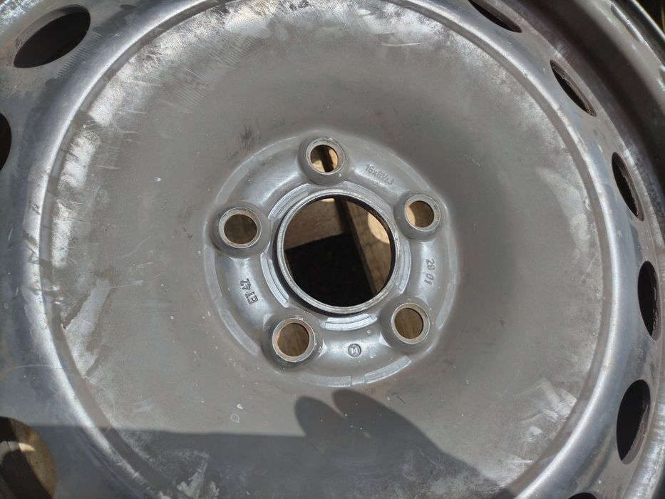 16 цола 5 х 100 мм Фолксваген групата