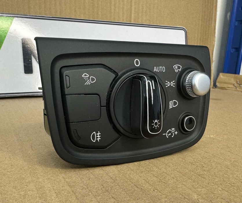 Копче ключ за фарове AUDI A8 S8 D4 4H0941531F