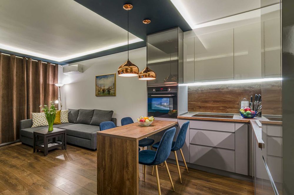 ”Деси” двустаен ап. в широк център