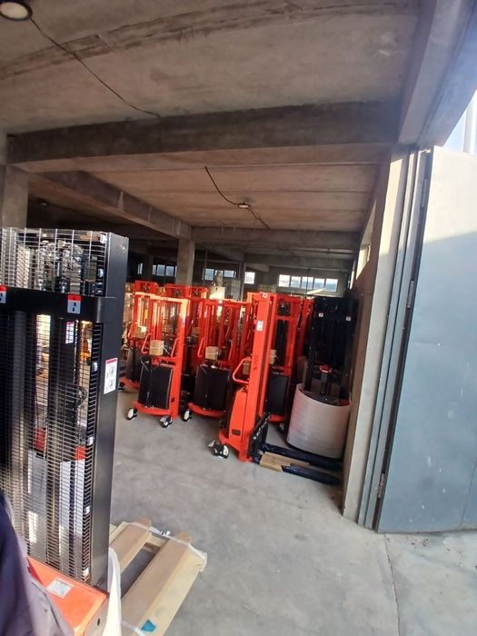 Полавтомат рохля штабелер  самаходьник кара штаблёр shtablyor shtabele