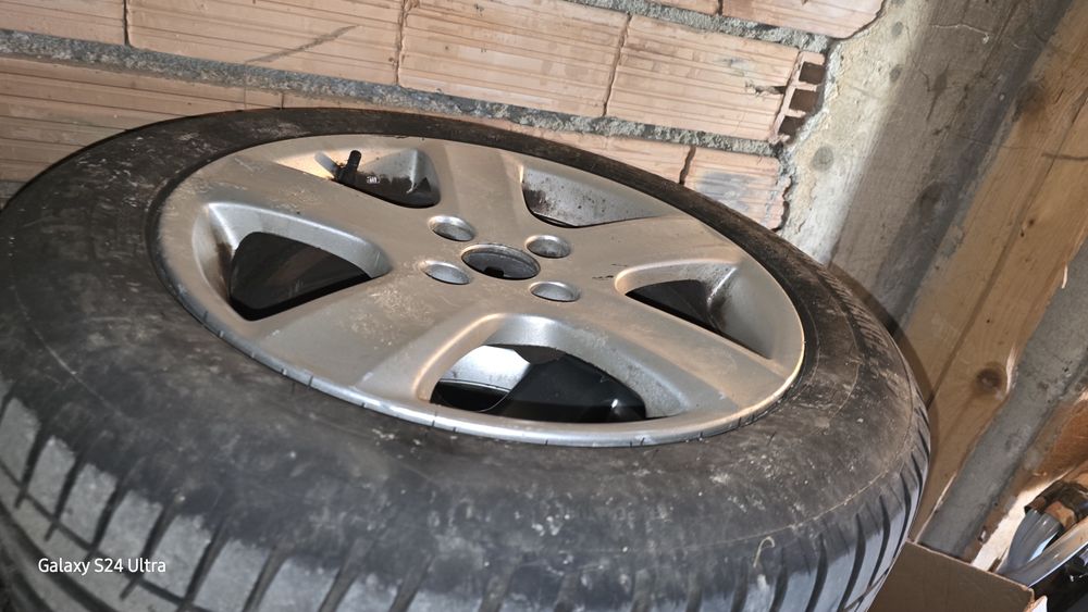 Гуми с джанти за Peugeot 4x108