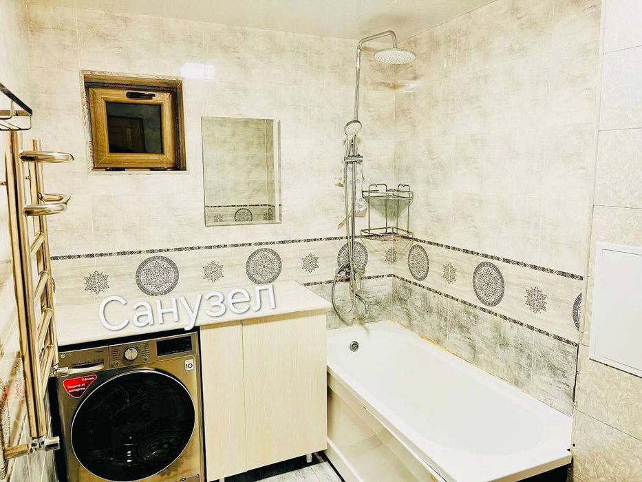 8-MКР 3-х комнатная 77-серия (кирпич) ЕВРО РЕМОНТ (Кредит)