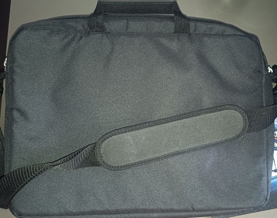 Geanta laptop Case Logic VNAI215, 15.6", Negru