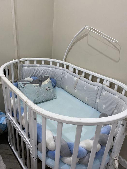 Продам детскую овальную кроватку - трансформер!!!