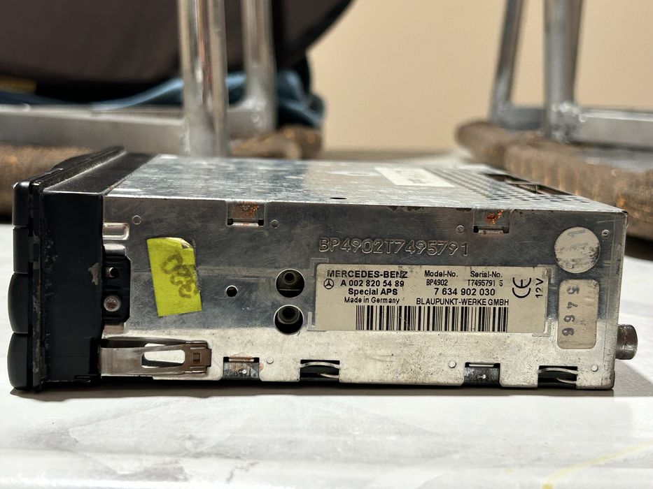 Магнитафон на мерседес