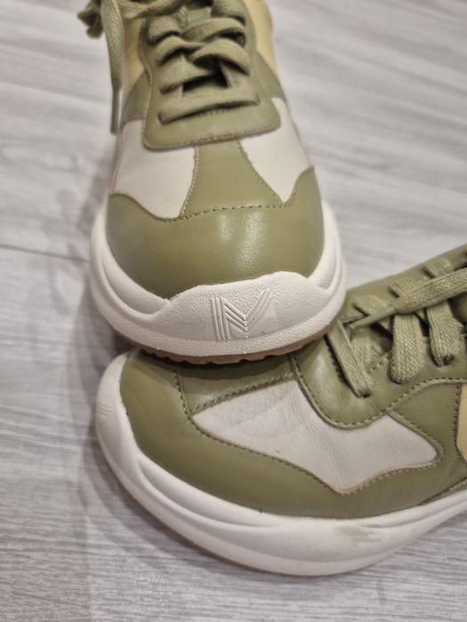 Продам кожаные кроссовки  Magpie Корея