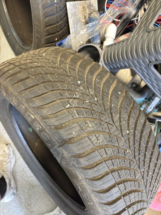 Vand cauciucuri all season 225/55/R17H