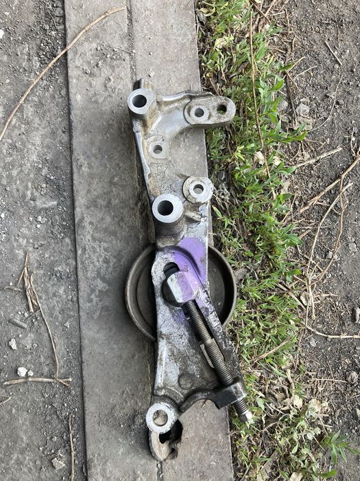 Запчасти от мазды кседос 6