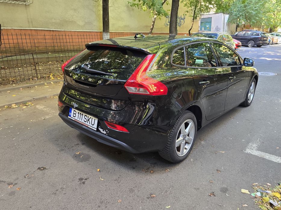 VOLVO V40 2015 — imagine 4
