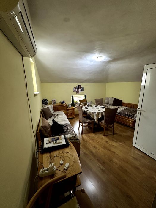 Дава се под наем Етаж от къща в Пловдив, Център - 106 кв.м за 329900 € - Снимка #14