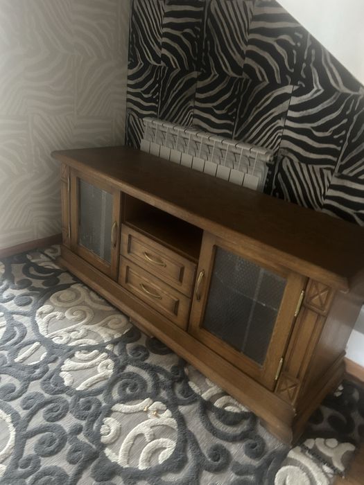 Продается сервант для гостиной