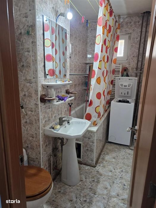Sagului - Etaj 2 - Bloc Izolat - 3 Camere - Debara - Centrala Proprie