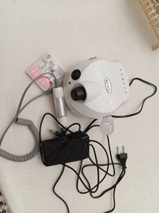 Аппарат для маникюра и педикюра