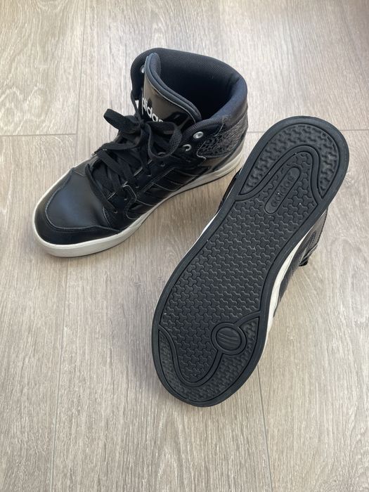 Маратонки Адидас, номер 38