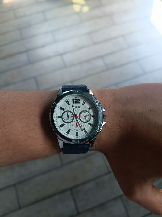 Сагат сатылады а