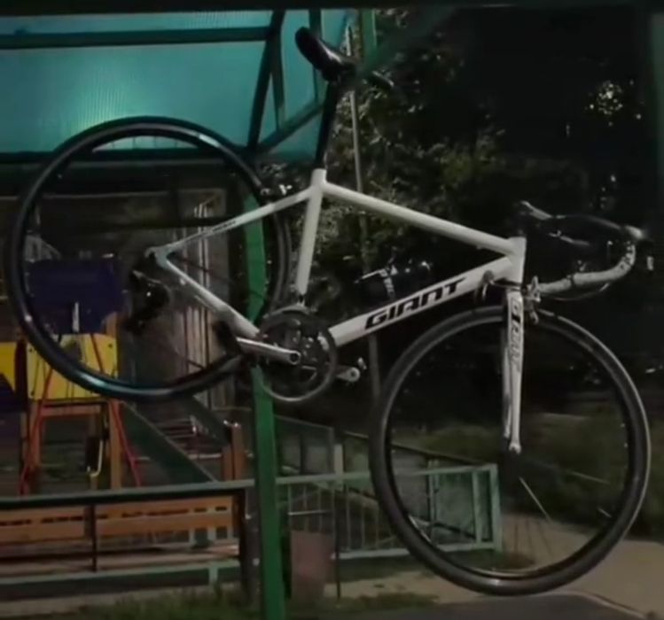 шоссейный велосипед Giant