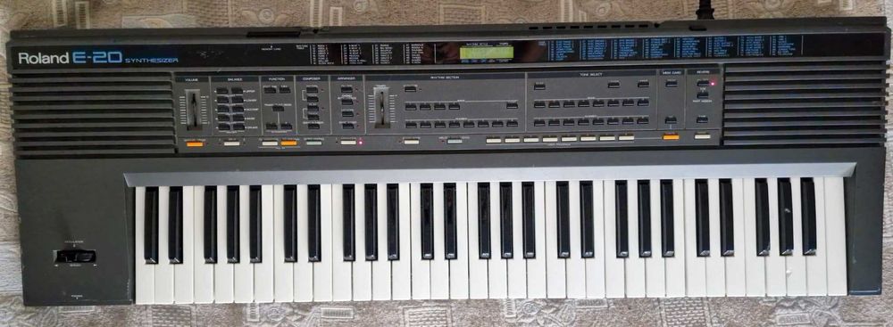 Roland E-20 vand sau schimb