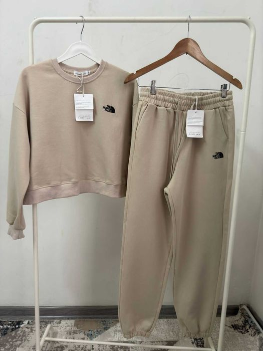 Спортивный костюм 44-46 р.