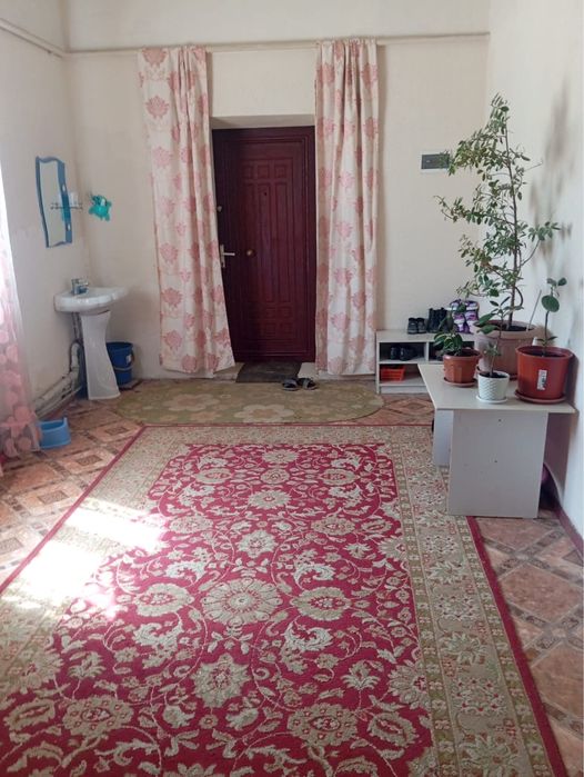 Продается  большой дом