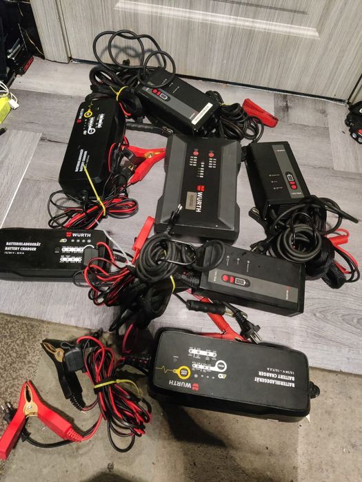 Incarcatoare de bateri auto pret între 250 de 450 de lei