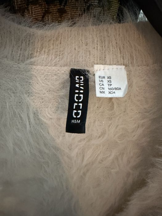 Жилетки на Zara, HM, Monki