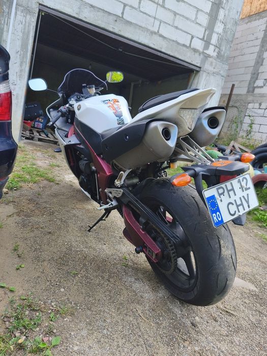 Yamaha yzf r1 rn22