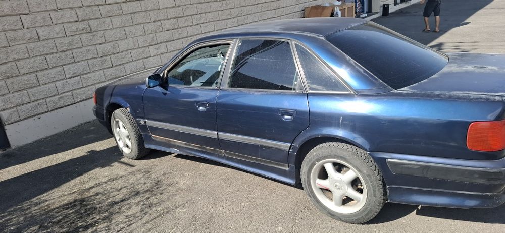 Ауди 100с4 1993год