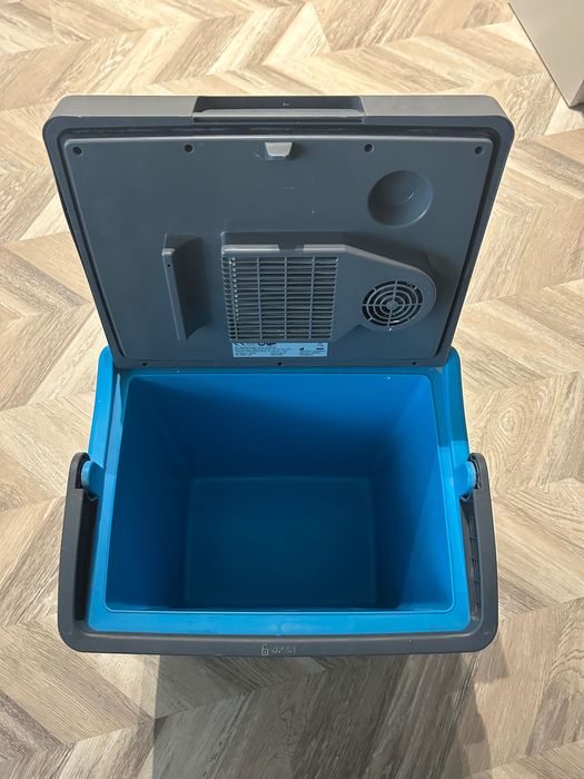 Хладилна чанта 300V