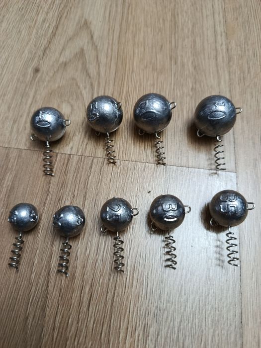 Джиг глави с пружина с две уши