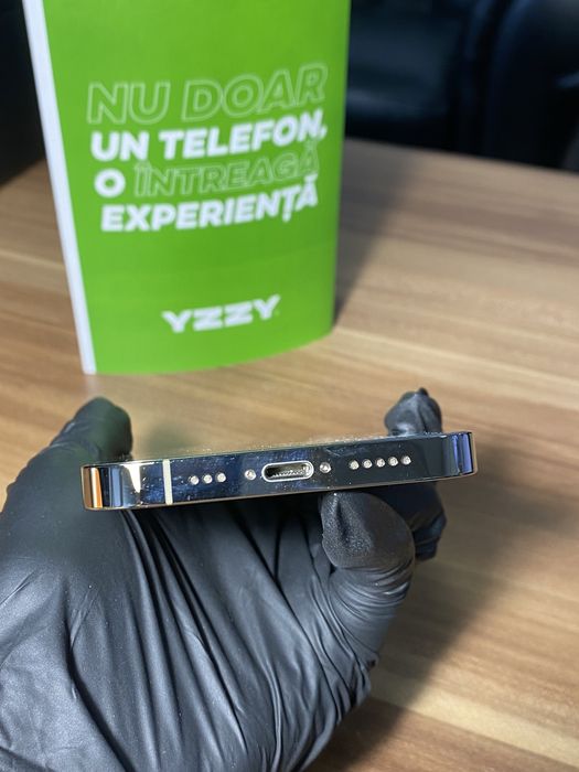 iPhone 14 Pro • 256 GB • Gold